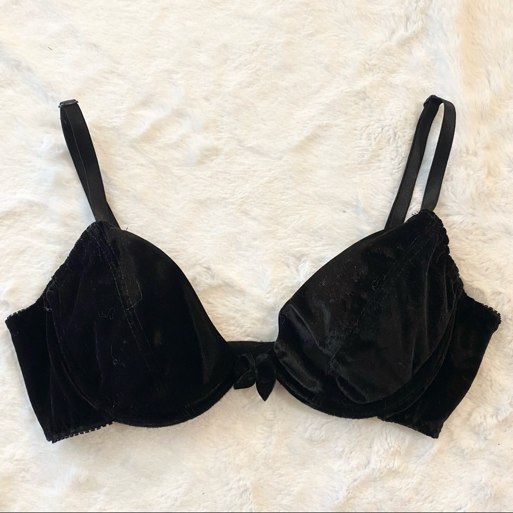 Vintage Black Velvet Bra Size 34B Underwire & Removable Pads Gothic Burlesque